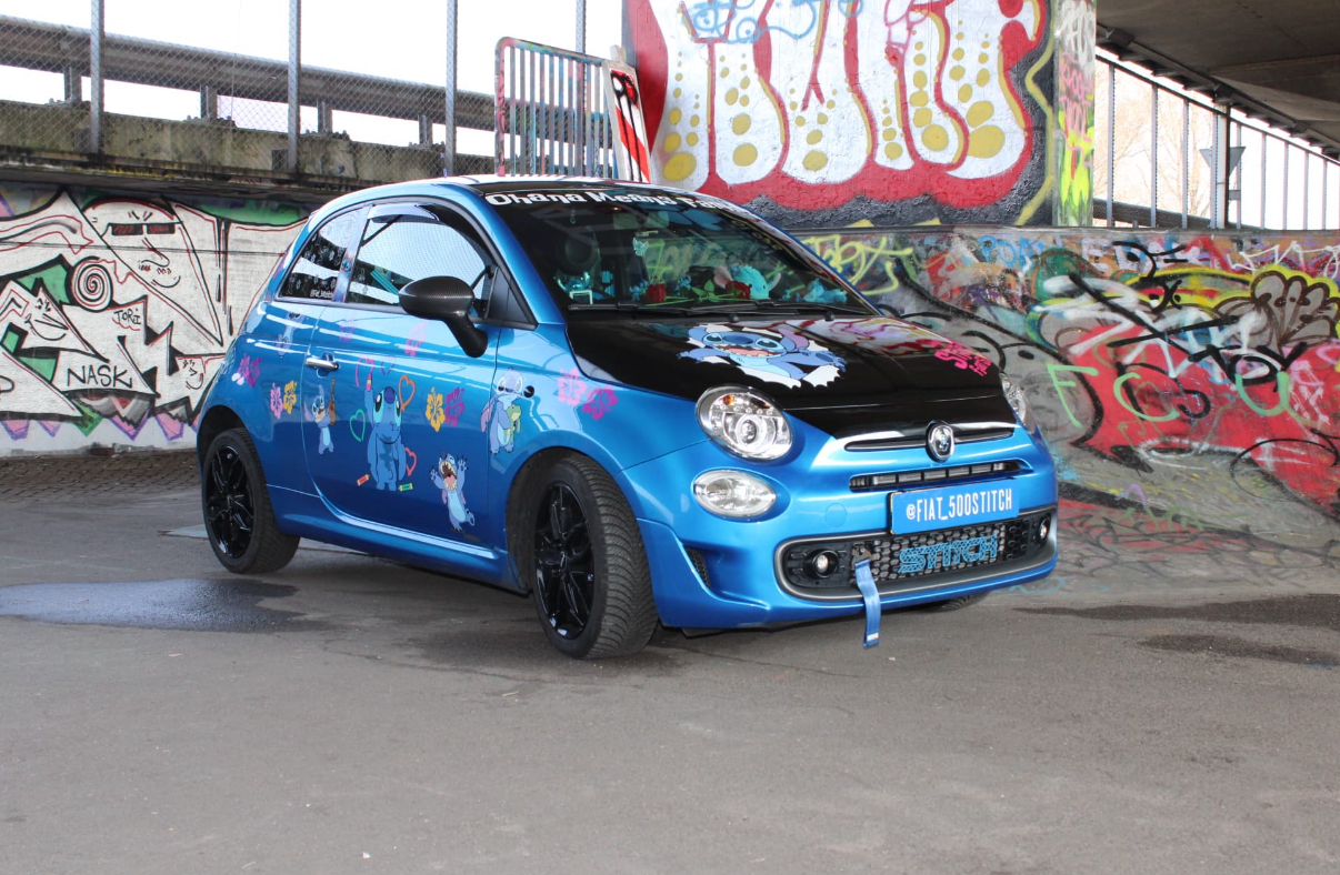 Stitch-thema auto op Pixie Event